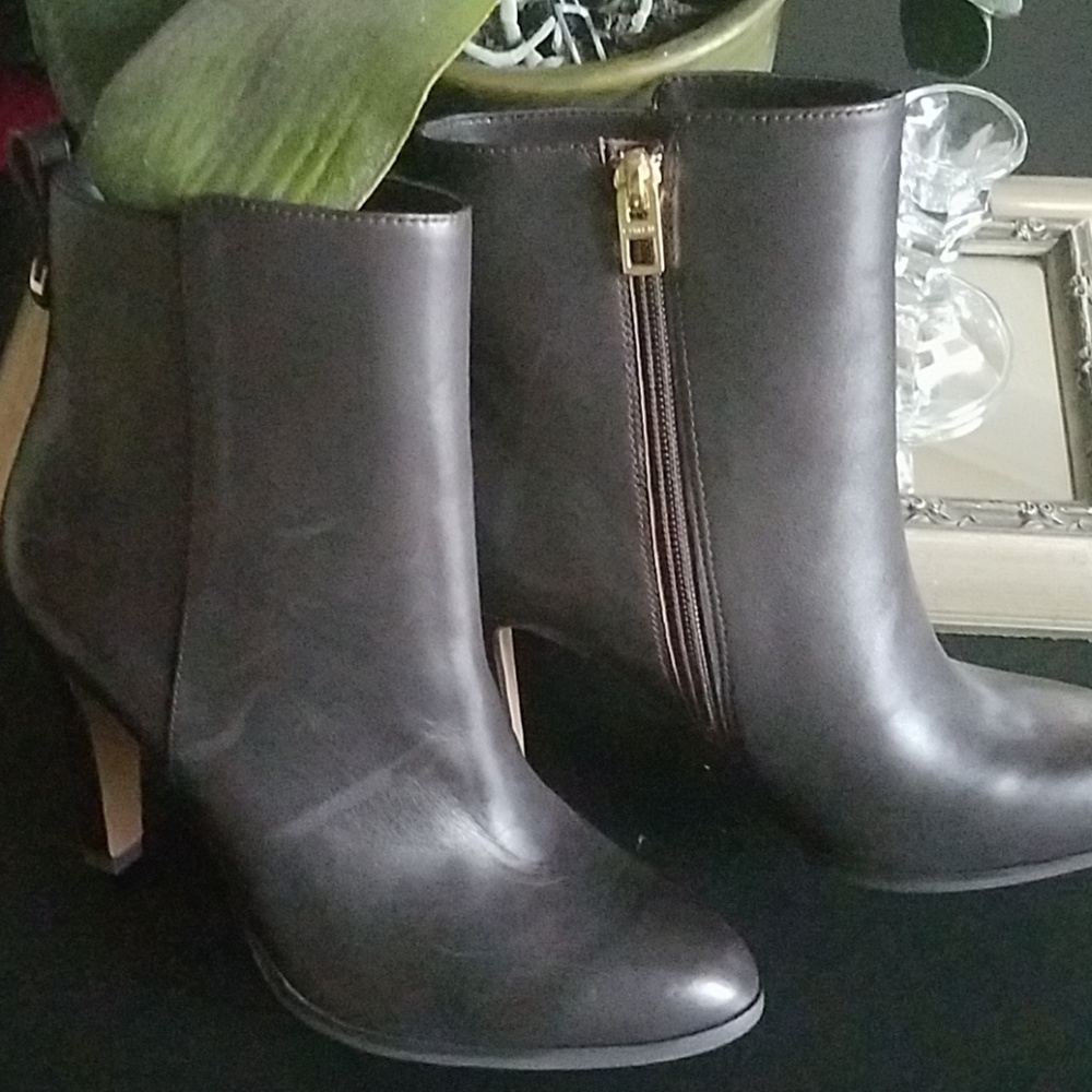 Coach boots